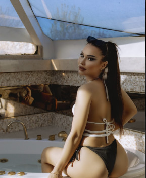 Aleksandra - escort review from Turkey